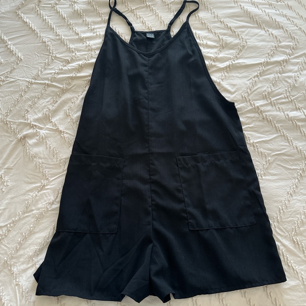 SHEIN Black Sleeveless Romper